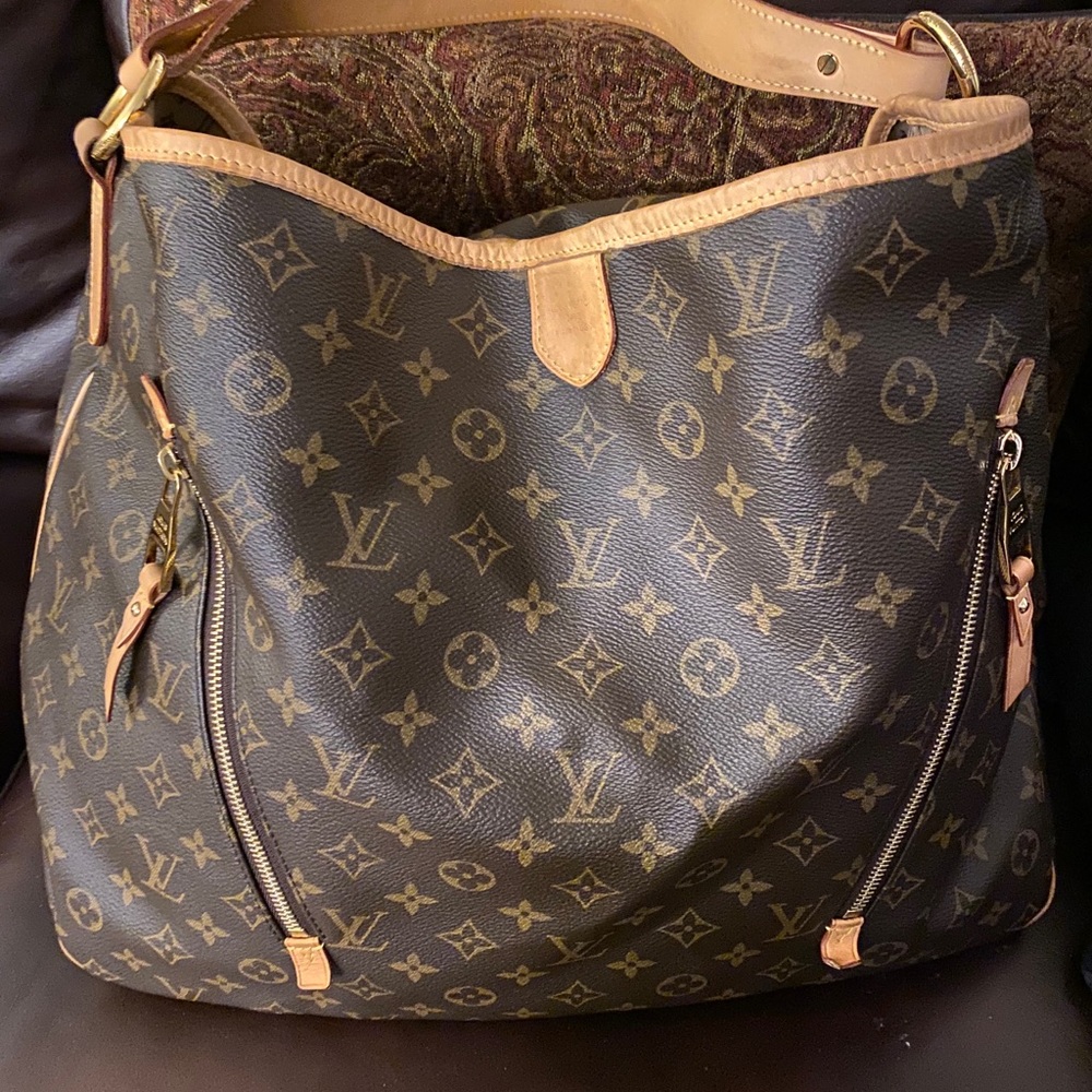 Gently used LV handbag...